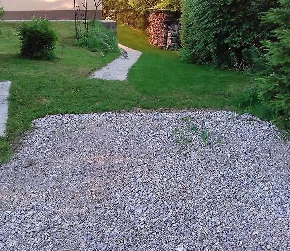 Pri Vrtnici * Smartno ob Paki